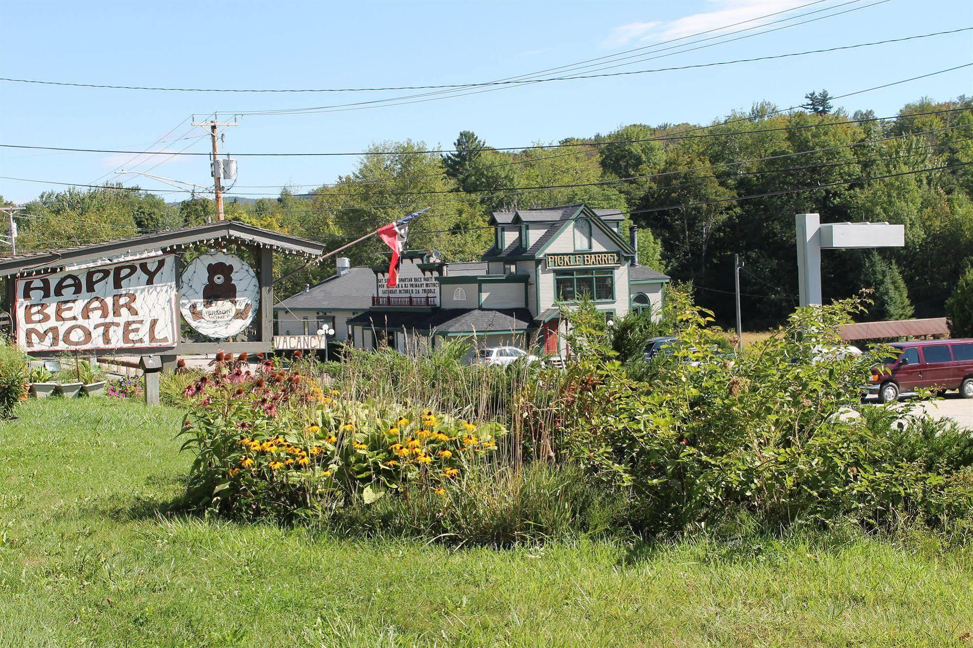 Happy Bear Motel Killington Exterior photo