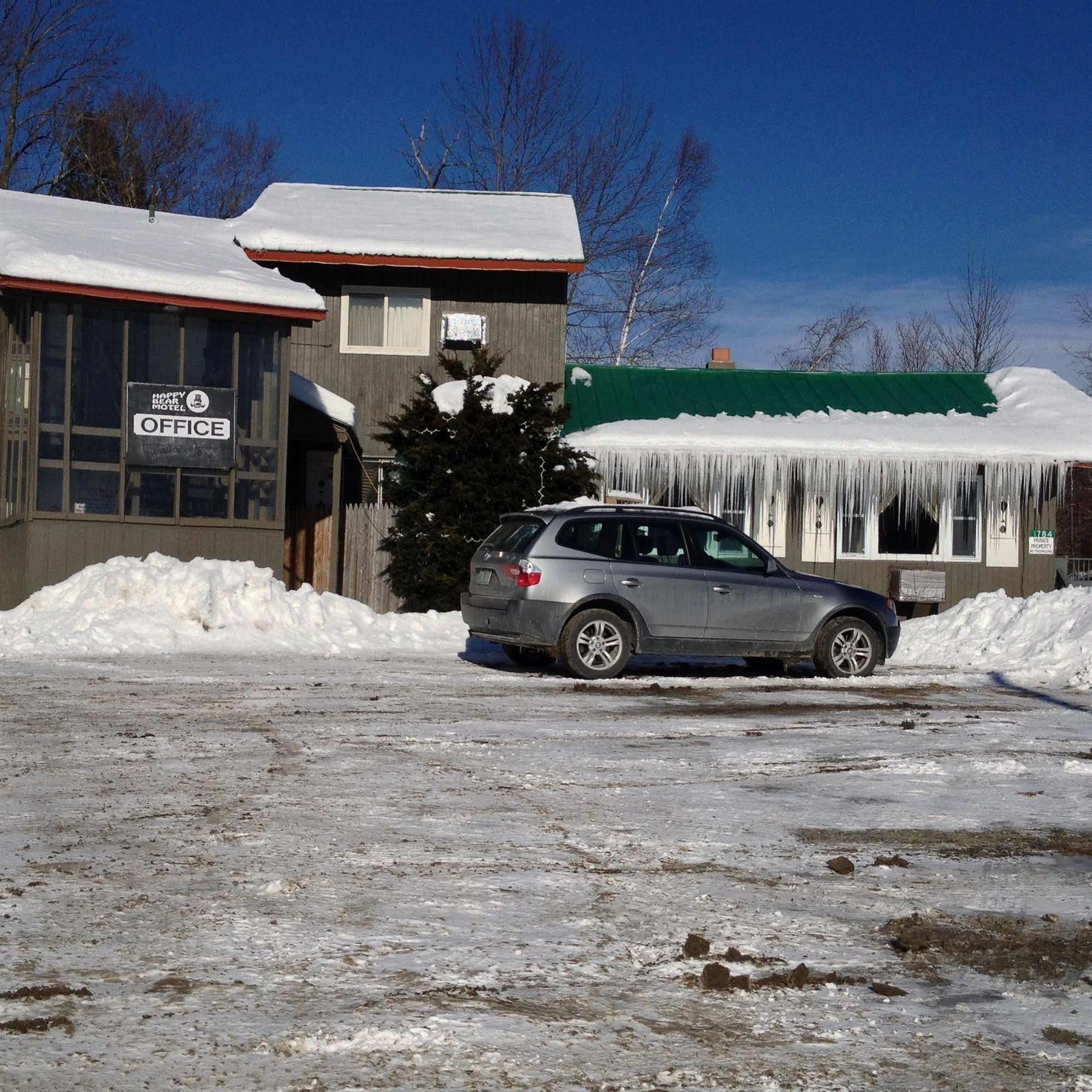 Happy Bear Motel Killington Exterior photo